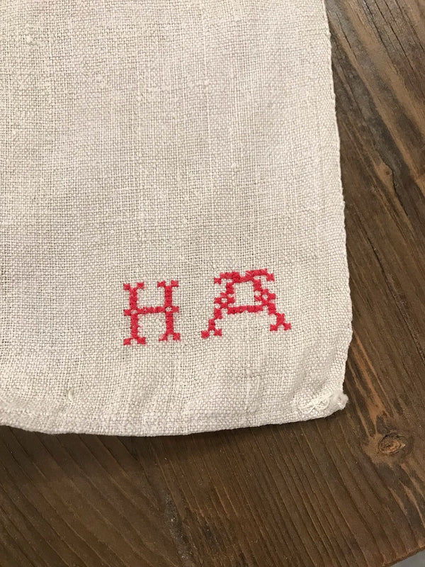 Vintage  Linen/Hemp Sheet  1940s  #5362   (Read Information About This Item)