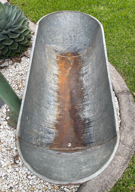 Vintage 1940s  Galvanized Bath Tub #7145. *Byron - Call for info*