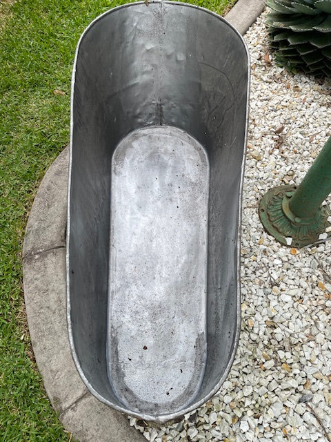 Vintage 1940s  Galvanized Bath Tub #7149. *Byron - Call for info*