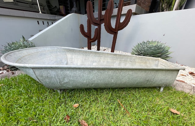 Vintage 1940s  Galvanized Bath Tub #7153  *Byron - Call for info*