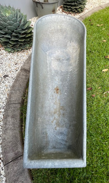 Vintage 1940s  Galvanized Bath Tub #7154  *Byron - Call for info*