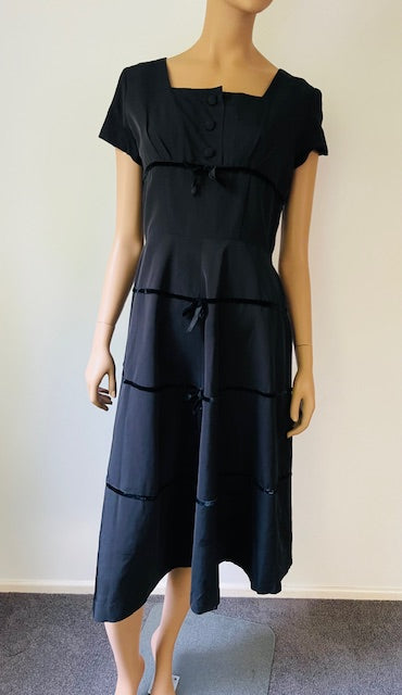 1950s Vintage  Dress #B107