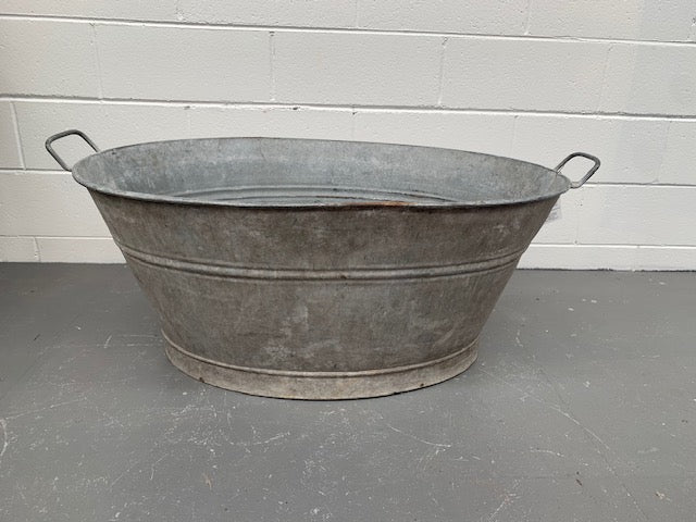 Vintage  European Galvanized Wash Tub #5547  Byron