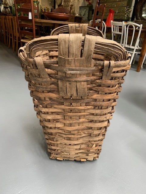 Rustic  French Woven Cleft Oak Grape Harvesting Basket  #5588  Byron