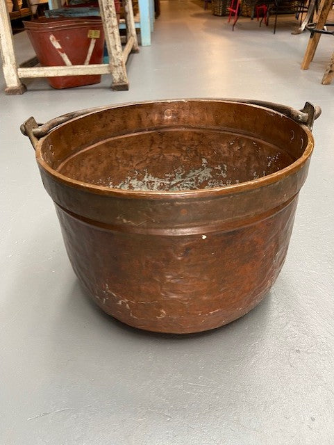Vintage Copper Cauldron  #6020  Byron