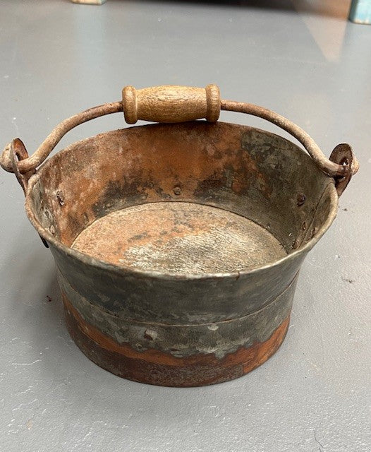 Metal Bucket    #5996  Byron
