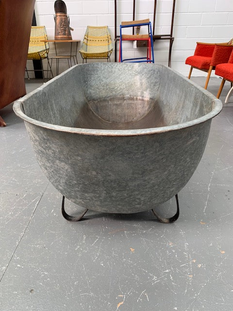 1940s   European Galvanised Bathtub #5841 Byron