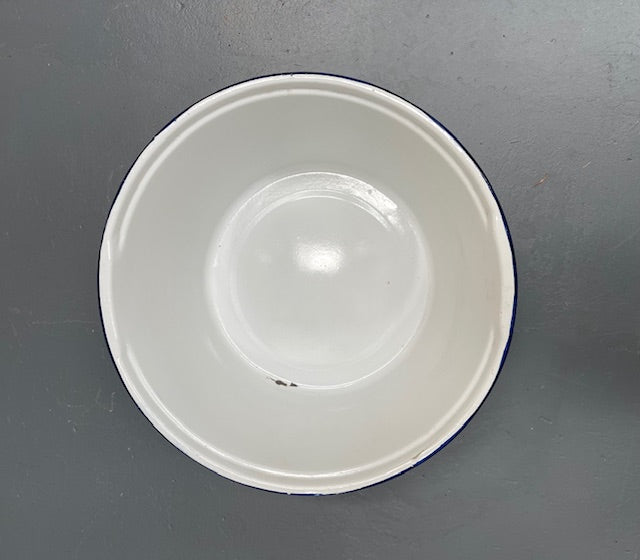 Vintage Enamel Wash Bowl  #5986  Byron