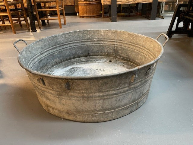 Vintage  European Galvanized Wash Tub #5965  Byron