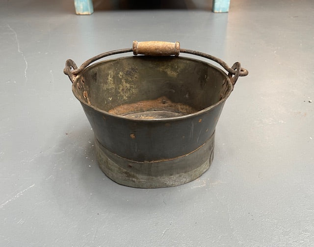 Metal Bucket    #5998  Byron