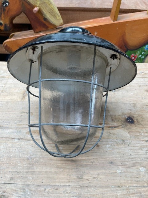 Vintage Czech "Black Cap"  Light  #5938  Byron