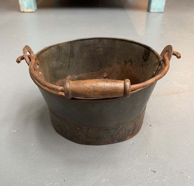 Metal Bucket    #5999  Byron