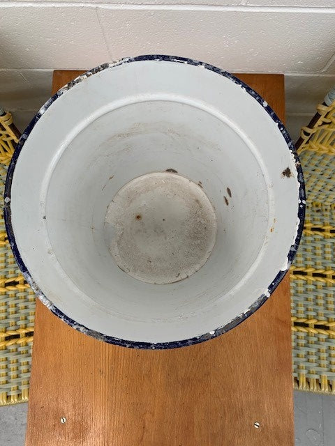 Vintage Hungarian  Enamel Water Bucket  #5300 Byron