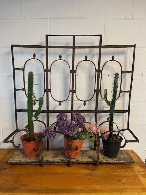 Vintage Wrought Iron Wall / Balcony Planter #6425 Byron