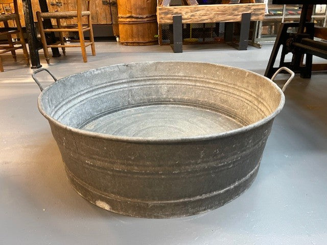 Vintage  European Galvanized Wash Tub #5964  Byron