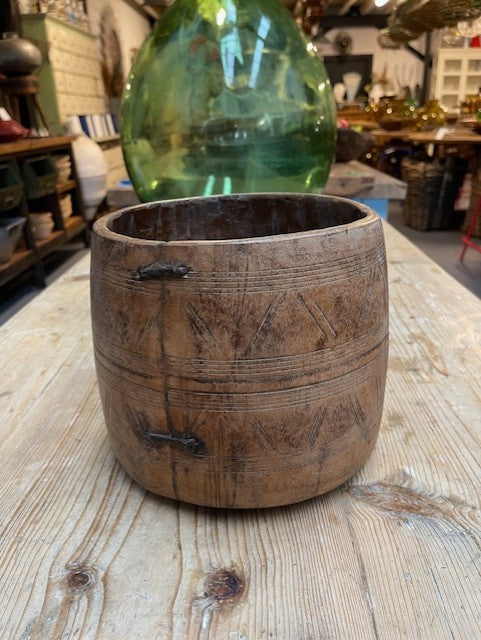 Vintage  Wooden  Bowl /  Planter #6023  Byron