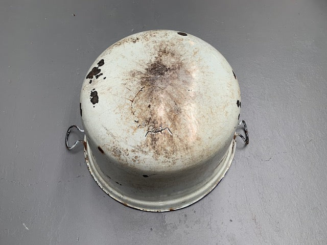Vintage European Enamel  Cauldrons #5699 Byron