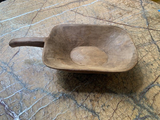 Vintage Handcarved  Wooden  Grain Scoop  #5648  Byron