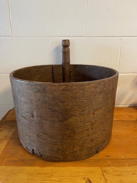 Vintage  European Wooden Veggie Bowl with Handle  #6485  Byron