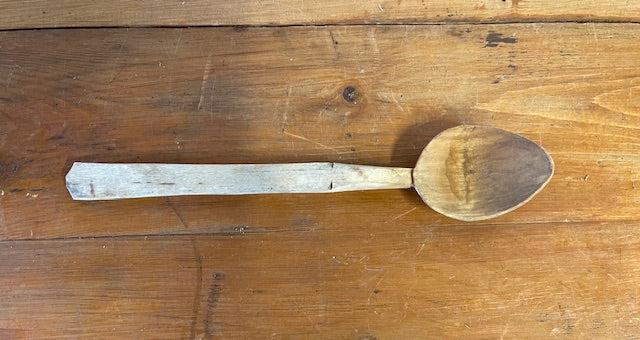 Vintage  European Handcarved  Wooden Spoon #6491  Byron