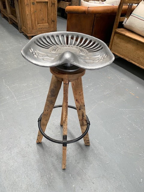 Cast-Iron Tractor Seat with Wooden Legs Stool  # 5554  Byron