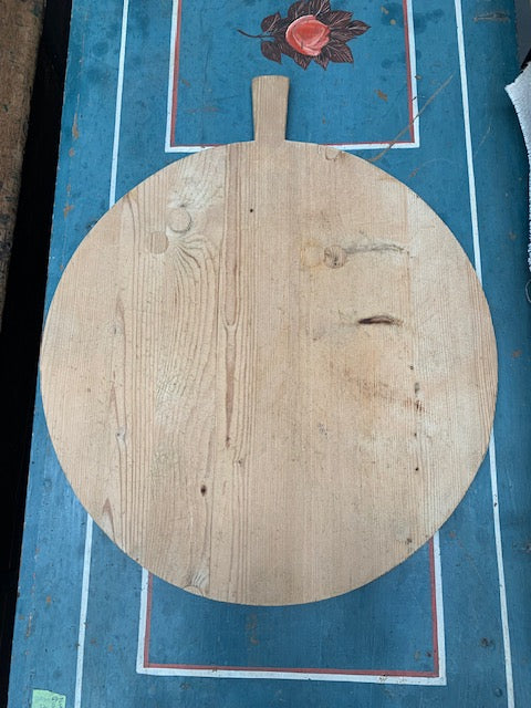 Vintage Wooden Breadboard  #5436   Byron