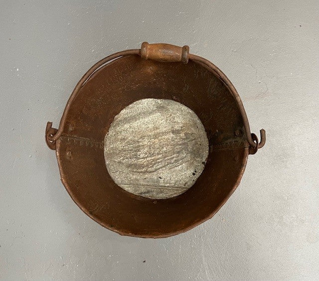 Metal Bucket    #6000  Byron