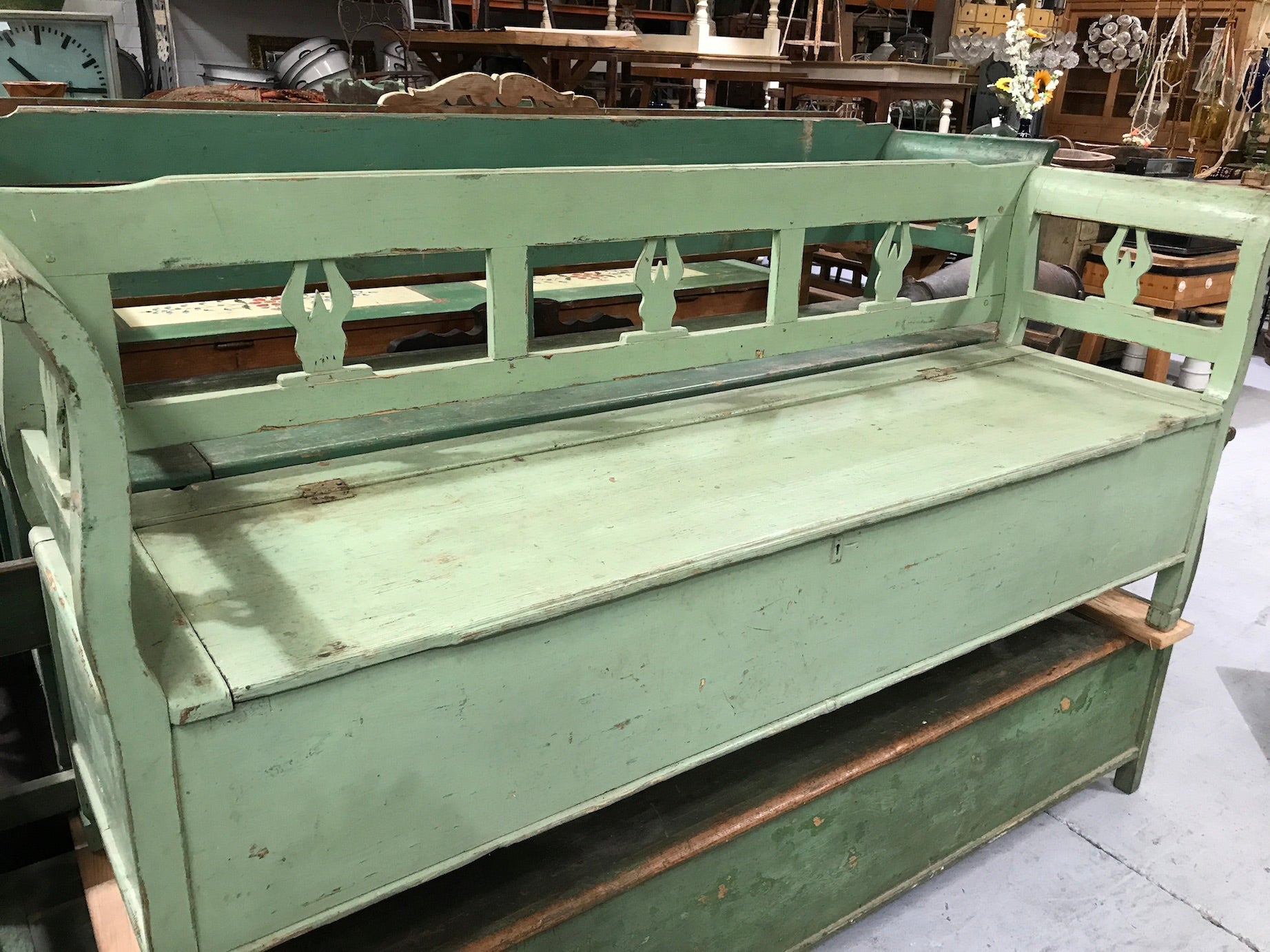 Vintage Hungarian kitchen box bench seat  #2096 in byron