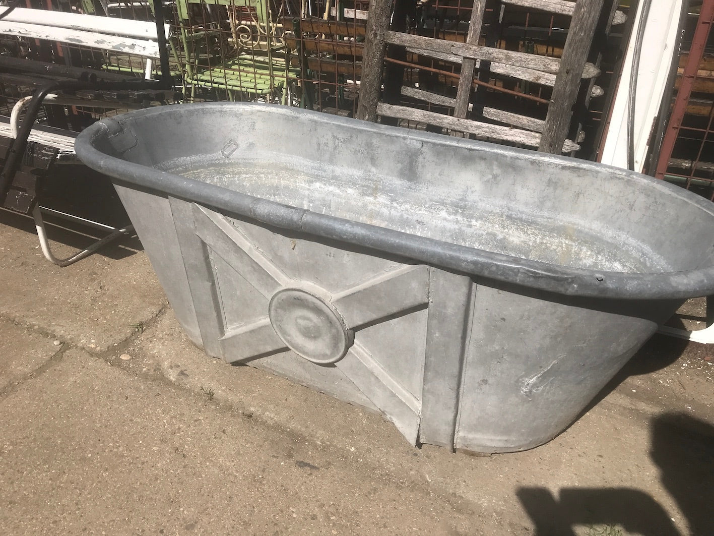 Vintage industrial French galvanized bath tub #2306