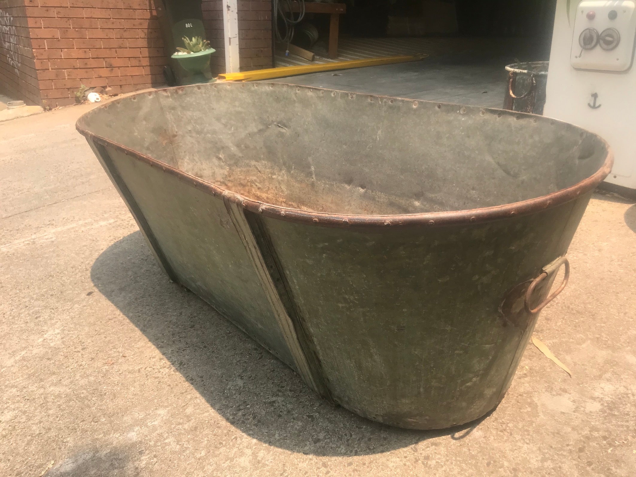 Vintage industrial French galvanized bath tub #2607/2 green