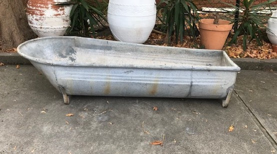 Vintage European Garden Galvanised Bathtub #3874c