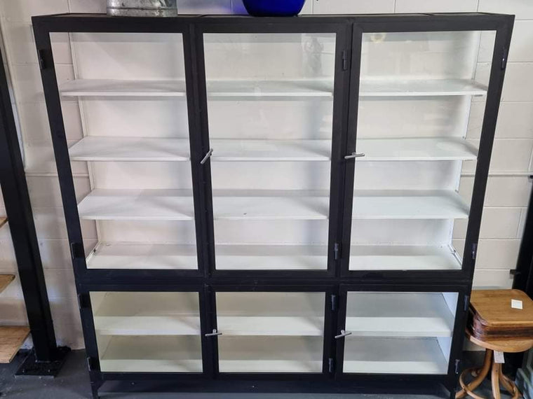 European   Medical  Cabinet #3584  Byron