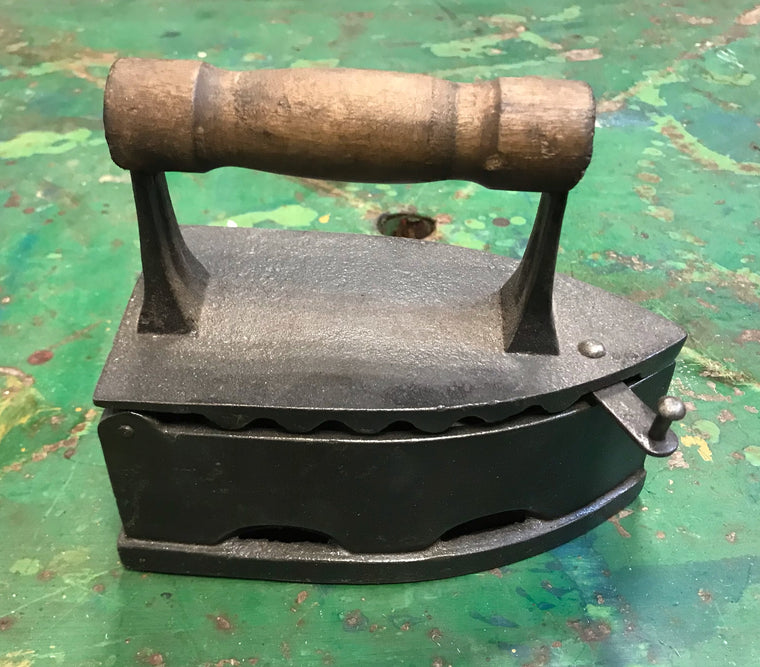 Vintage  Cast- Iron Iron  #3921a