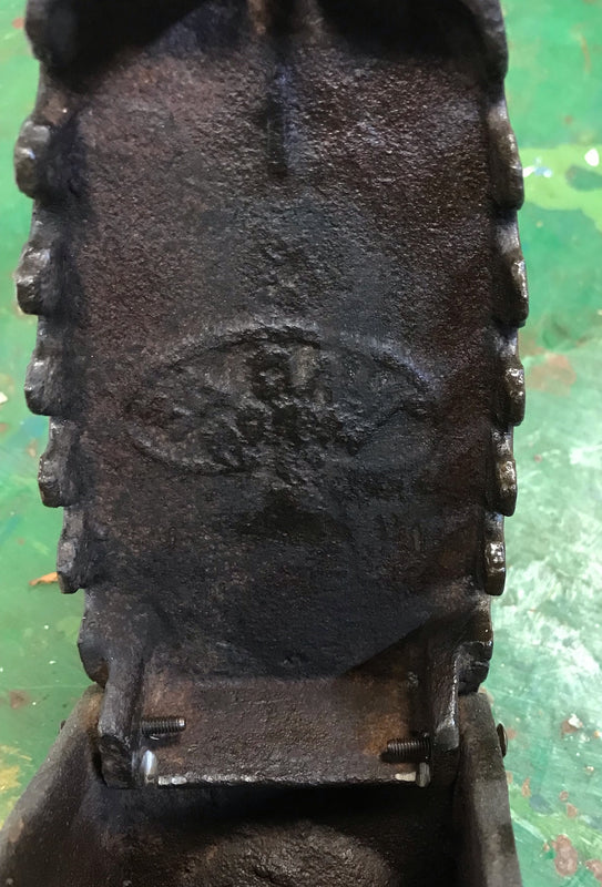 Vintage  Cast- Iron Iron  #3921e