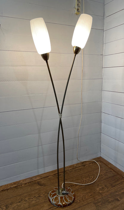 Mid Century   Floor  Lamp  #3840  Byron