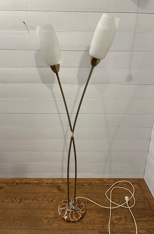 Mid Century   Floor  Lamp  #3840  Byron