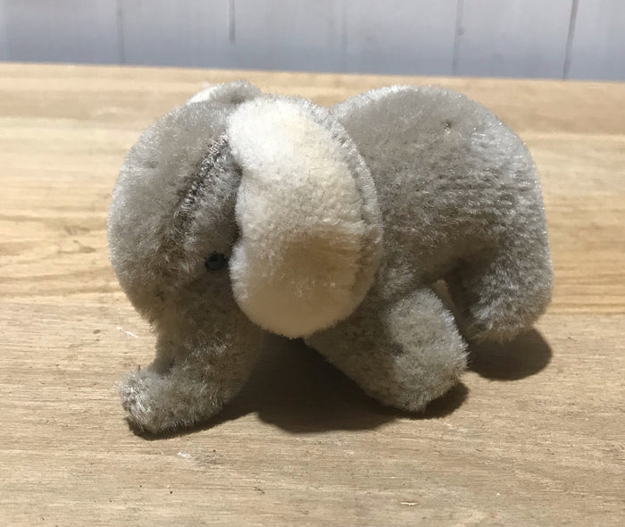 Vintage German Steiff Tiny Elephant  #s22