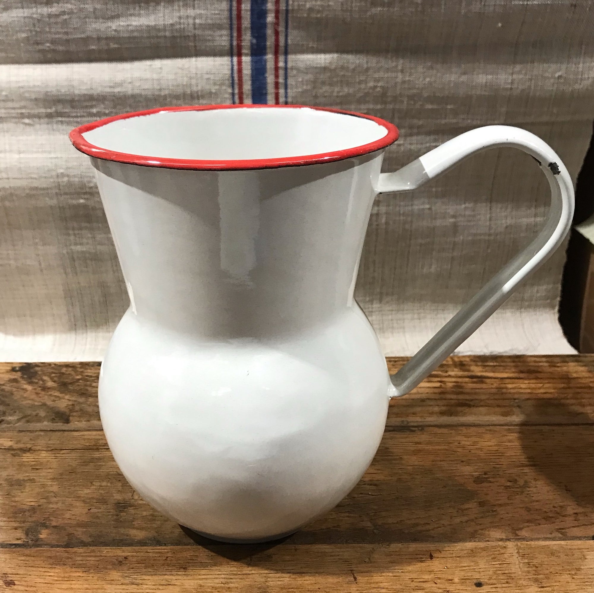 Old Stock Never Used European Enamel Pitcher 4024 Fossil