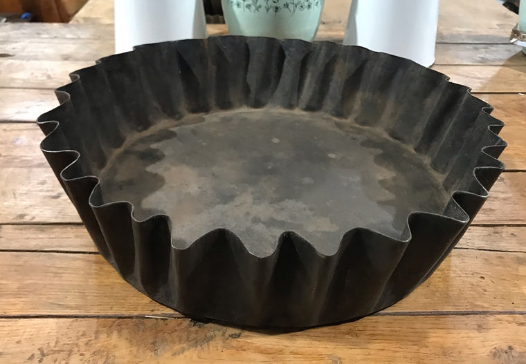 Rustic  European Metal Baking Dish / Mould  #4038