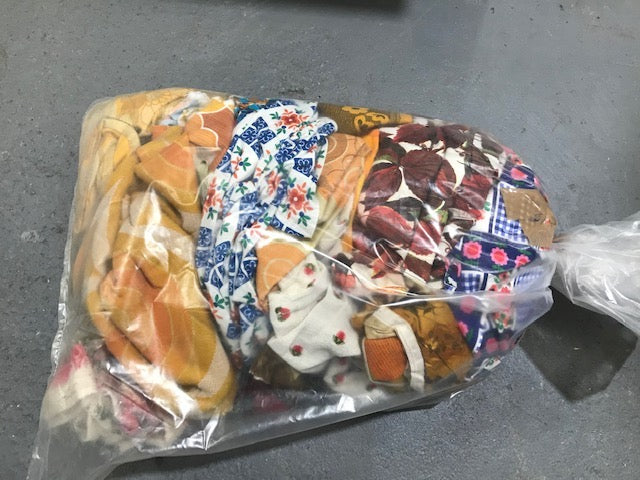 15Kg Bag of Vintage Curtains  #3122 (1)