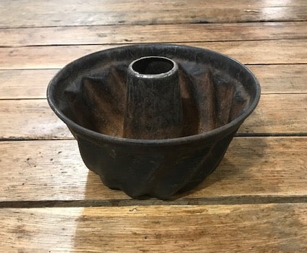 Rustic  European Metal Baking Dish / Mould  #4065