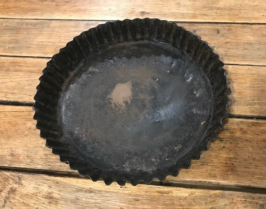 Rustic  European Metal Baking Dish / Mould  #4067