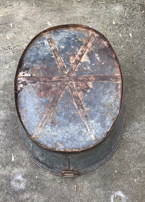 Vintage  European Rustic Metal  Wash Tub  #4100