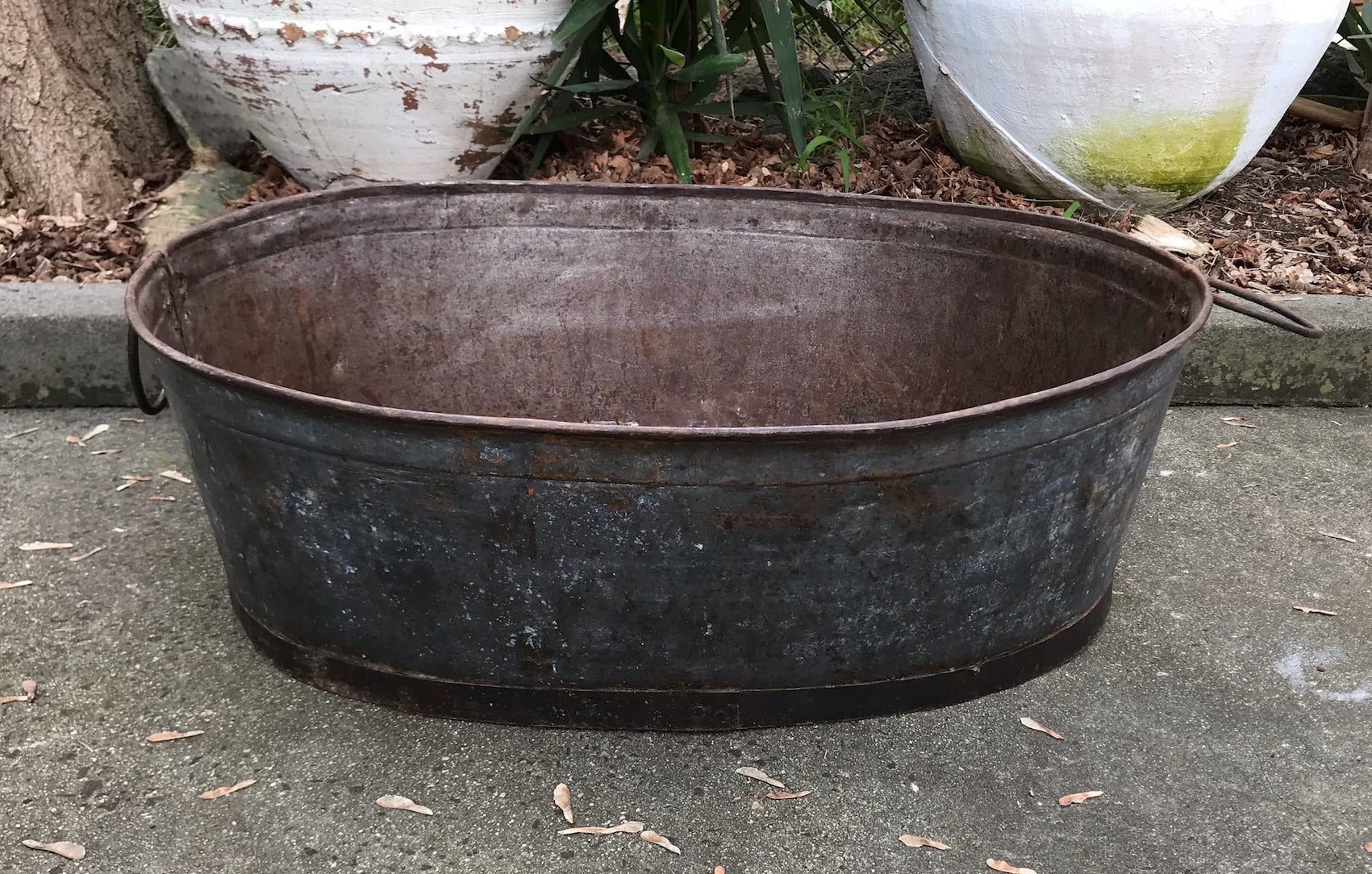Vintage  European Rustic Metal  Wash Tub  #4102
