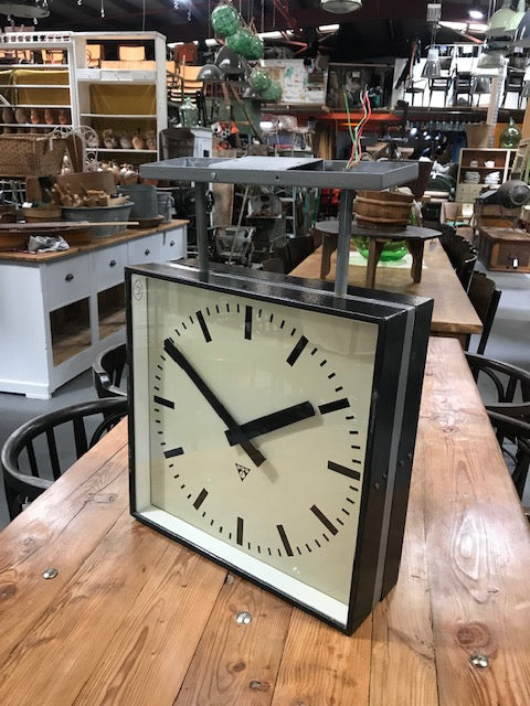 Vintage Czeck Pragotron Double Sided Slave Train Station Clock #3130 (3)