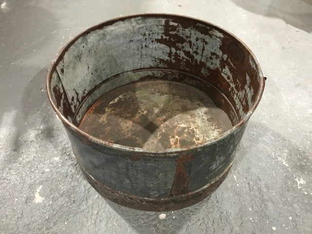 Vintage  European Metal Tub # 4126  Byron