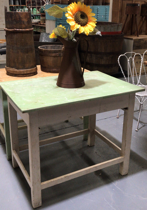 Vintage  European  Farmhouse Table #B3178 Byron Warehouse