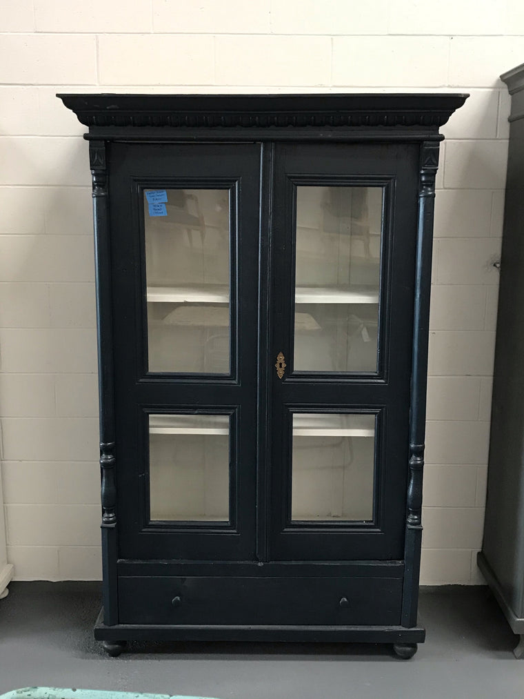 Vintage European  kitchen cabinet  #3470 Byron