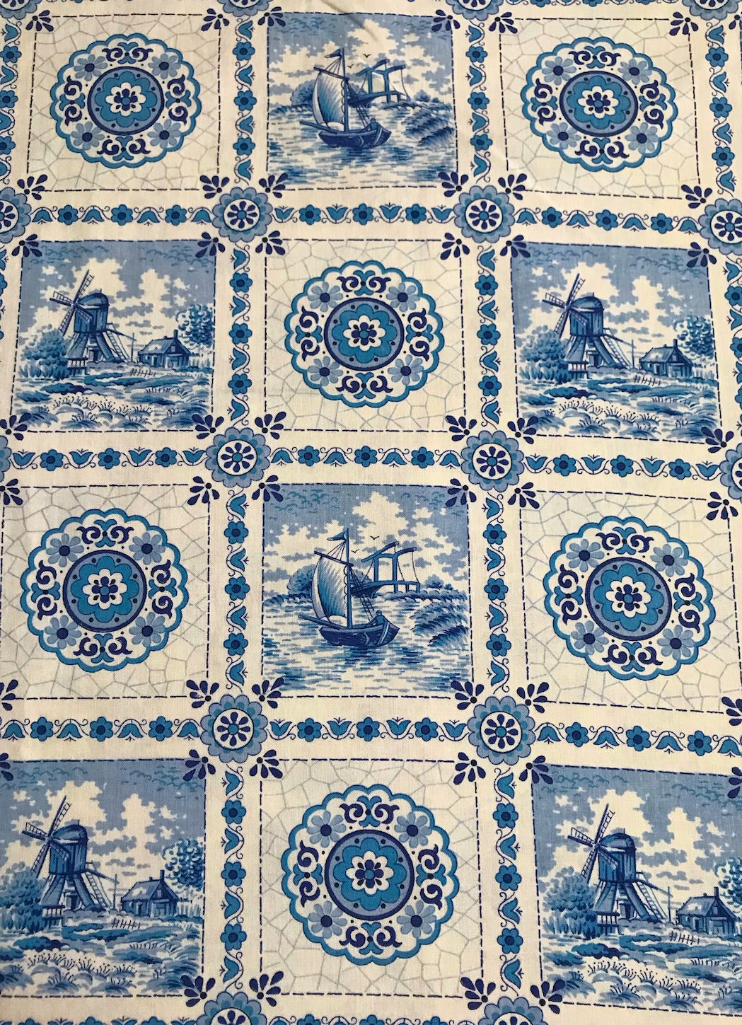 Vintage  Curtain  #F210  FREE AUS POSTAGE