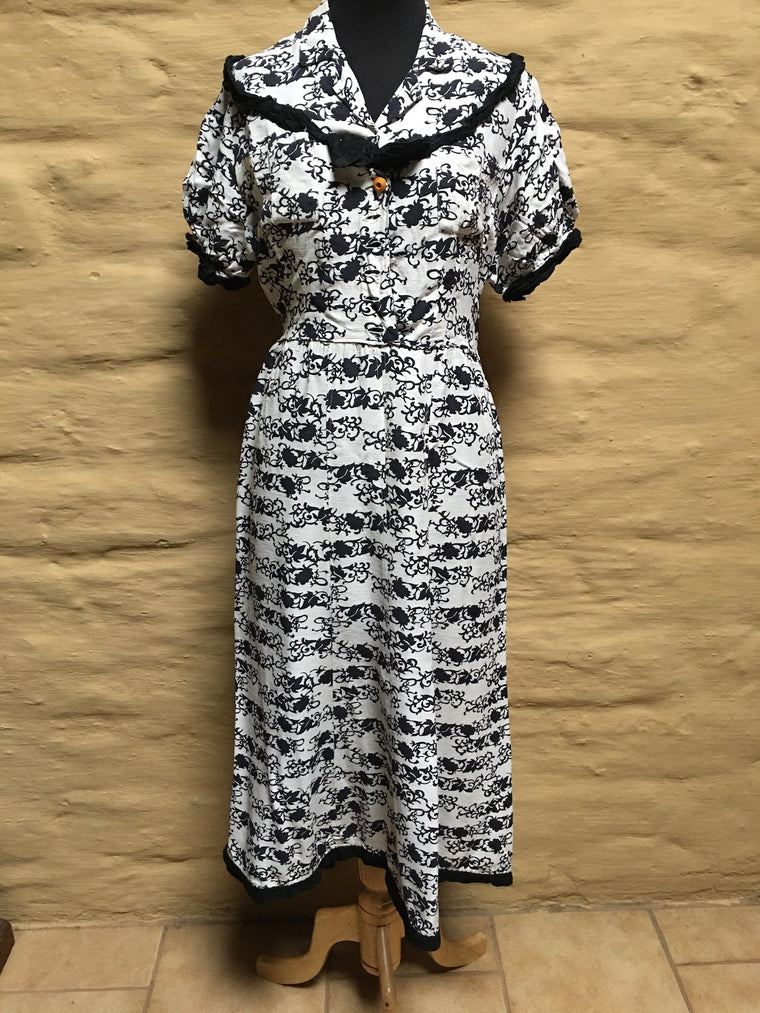 Vintage 40s Dress  #C073  NQR  FREE AUS POSTAGE